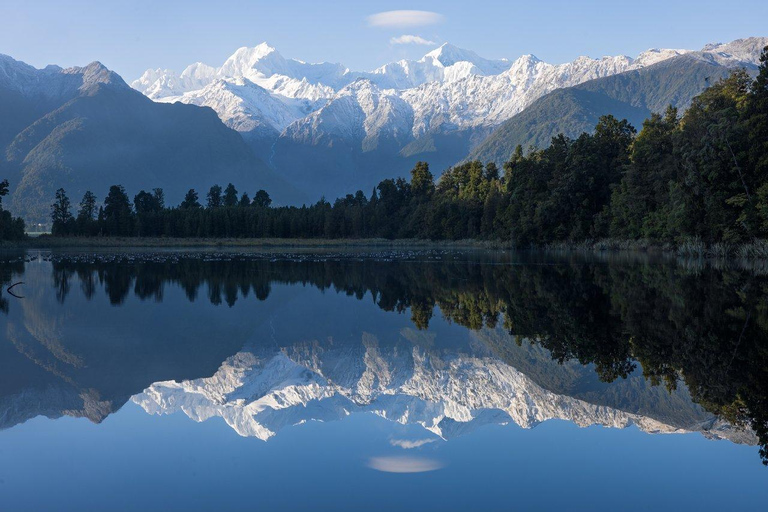 Desde Queenstown: Excursión de 2 días a Christchurch vía Franz Josef