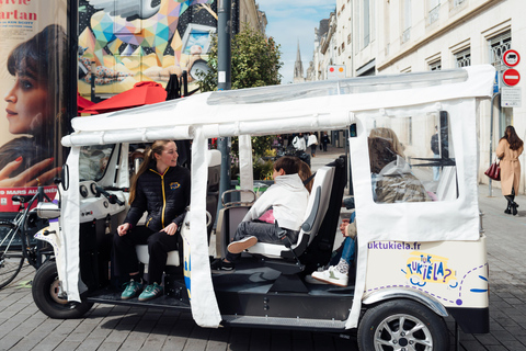 Angers: Street Art ride in an electric Tuk Tuk