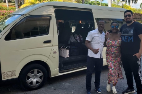 Montego Bay: Rosehall & Jimmy Cliff Private Airport Transfer Round-Trip Transfer to Hotels in Rosehall