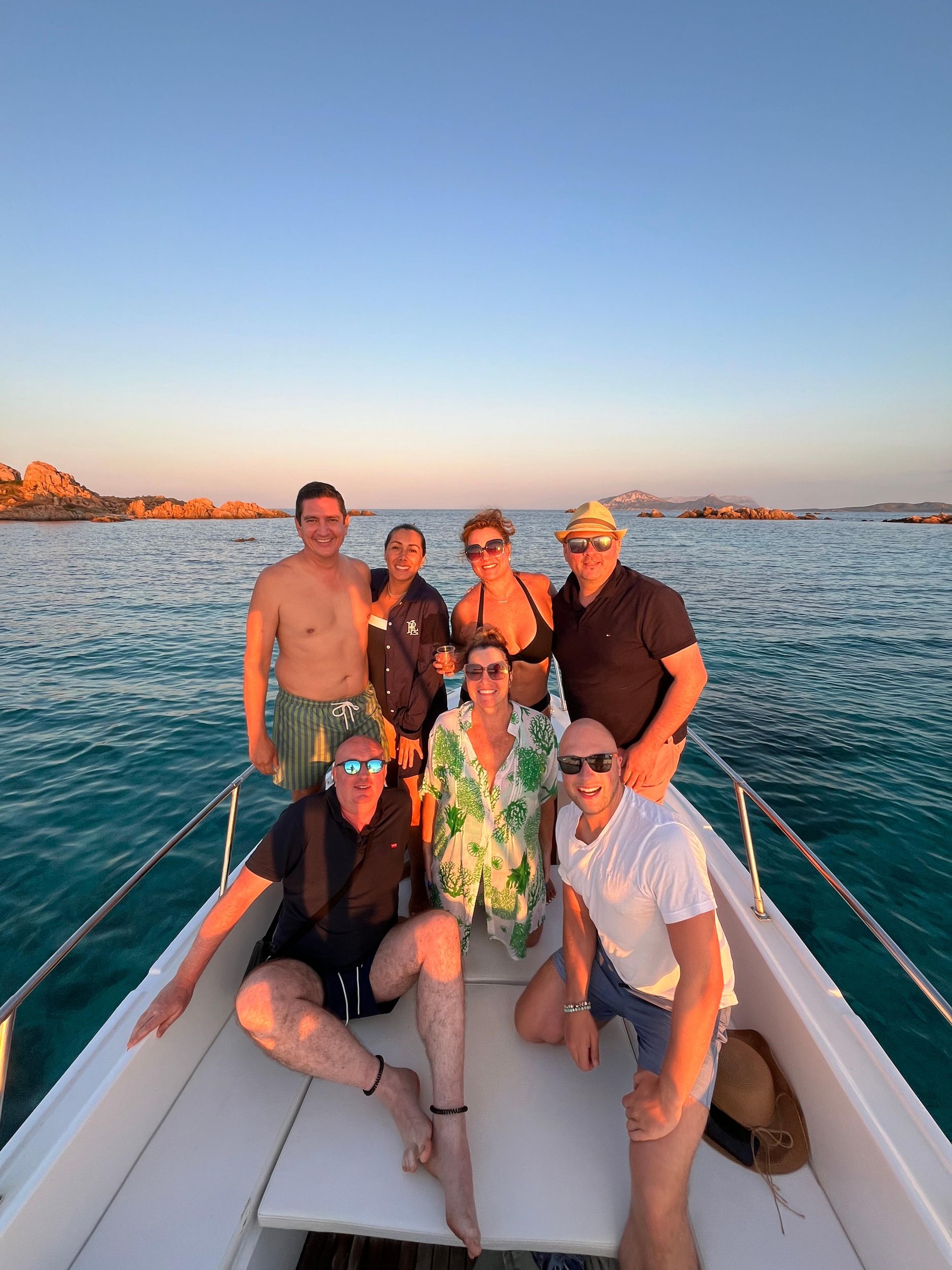 Costa Smeralda mit dem Boot: Baden, Buchten und Aperitif bei Sonnenuntergang