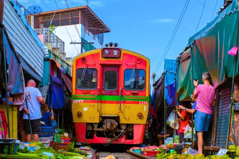 Bangkok: Damnoen Saduak Drijvende & Trein Markten Dagtour