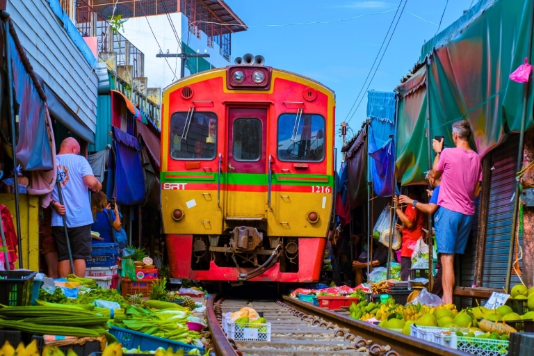 Bangkok 1-3 Días: Lo más destacado de la ciudad y Ayutthaya Tour privadoDía 2: Mercados Flotantes y Mercados de Trenes de Damneon Saduak