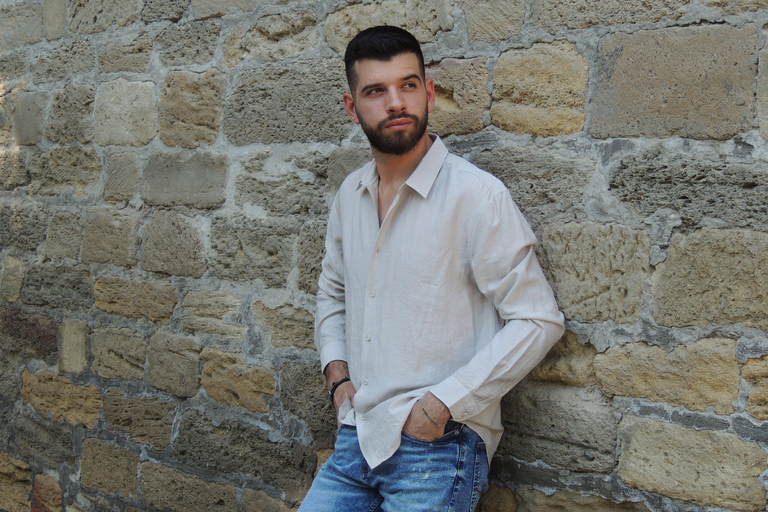 Bakou : séance photo privée dans des lieux emblématiquesSéance photo privée dans trois lieux emblématiques