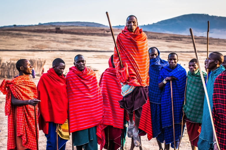 Moshi: Masai-Dorf und Kikuletwa-Hotsping-Tour