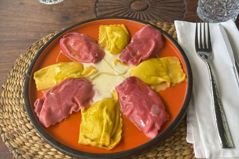 Zanzibar: Las Jozani, Jaskinia Salaam i restauracja RockLas Jozani, jaskinia Salaam i restauracja The Rock. Bez transportu.