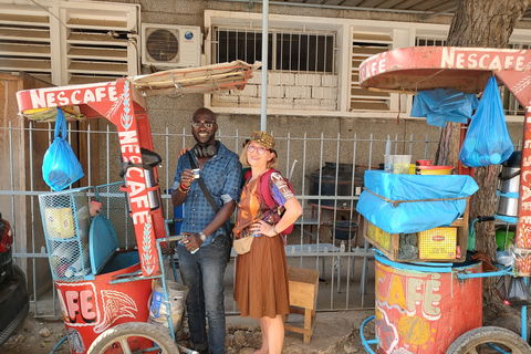 Dakar: prywatna wycieczka "poruszaj się, jedz i zachowuj się jak miejscowy"Pół dnia: lunch wliczony w cenę