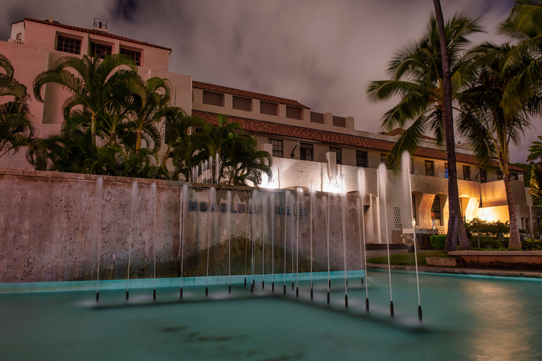 Honolulu: Island of the Gods Daytime Walking Tour