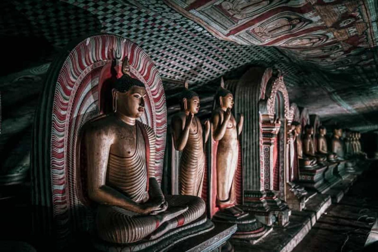 2-Day Kandy City Tour and Sigiriya Cultural Adventure Tour