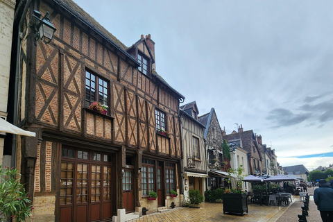 Loire Valley Wine Tour from Paris: 2 Wineries & 10 Tastings Premium Option