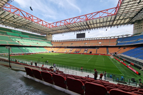 Milán: Estadio y Museo de San Siro Visita guiada oficialMilán: visita guiada oficial al estadio y al museo de San Siro