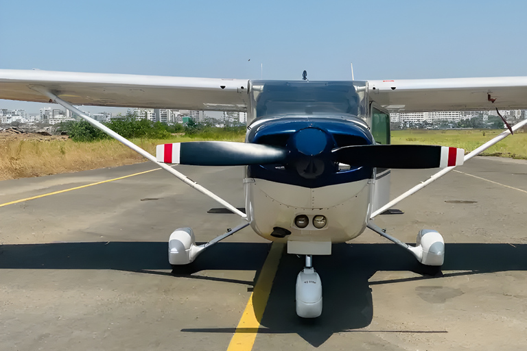 Plane Ride in Mumbai | Accretion Aviation