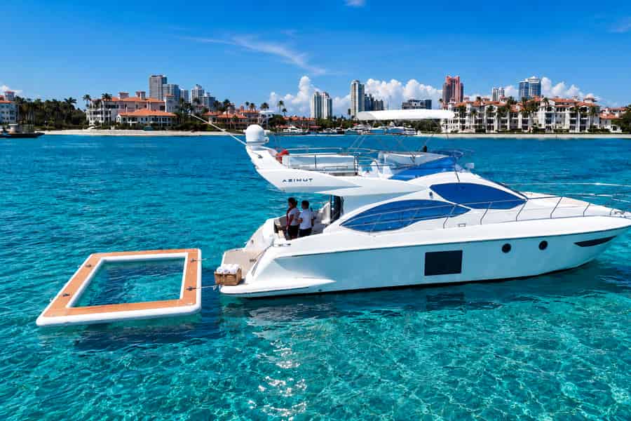 Miami: Yachtvermietung + 2 Jet-Skis + Meerespool | Miami-Bootsvermietung. Foto: GetYourGuide