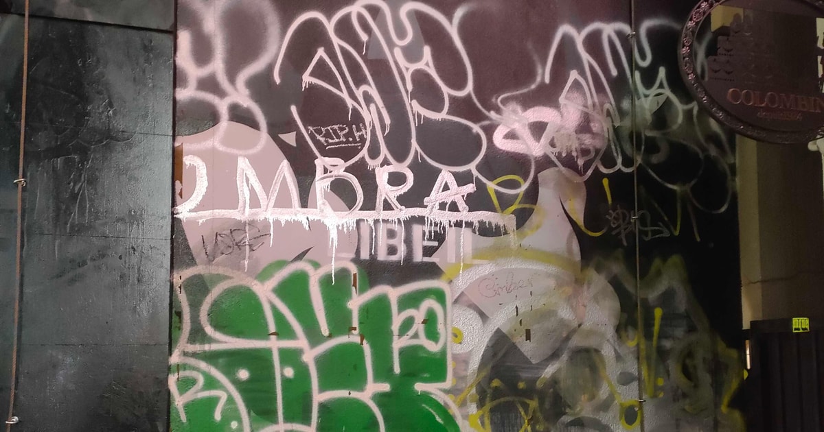 Graffiti in Tokyo Walking Tour: Shibuya and Harajuku | GetYourGuide