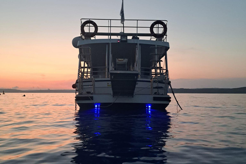 Mellieha: 2 Bay Evening Sunset Cruise Crystal &amp; Blue Lagoon