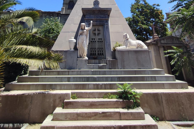 Santiago du Chili : Cimetière général avec un guide expert en histoire locale