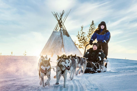 Rovaniemi: Kerstmannen dorp, Husky & rendiersledetocht