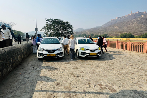 Einweg-Stadttransfer zwischen Delhi und Jaipur