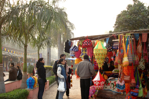 Delhi: Half-Day Shopping Tour with Private Guide & Transfer Car, Driver, and Guide Service Only