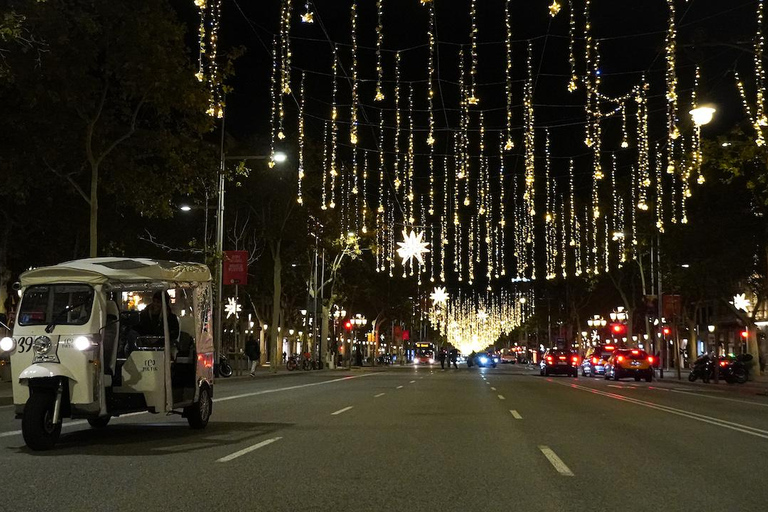 Barcelona: Private Christmas Lights Tour by Eco Tuk Tuk Barcelona: Christmas Lights Tour by Private Eco Tuk Tuk