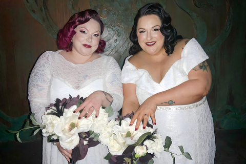 Las Vegas: Gothic Chapel Wedding with Photography Included Gothic Chapel Wedding with Professional Photography included