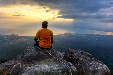 Kampot: Bokor Mountain Tour with locals Bokor Mountain Tour with an Experienced Guide