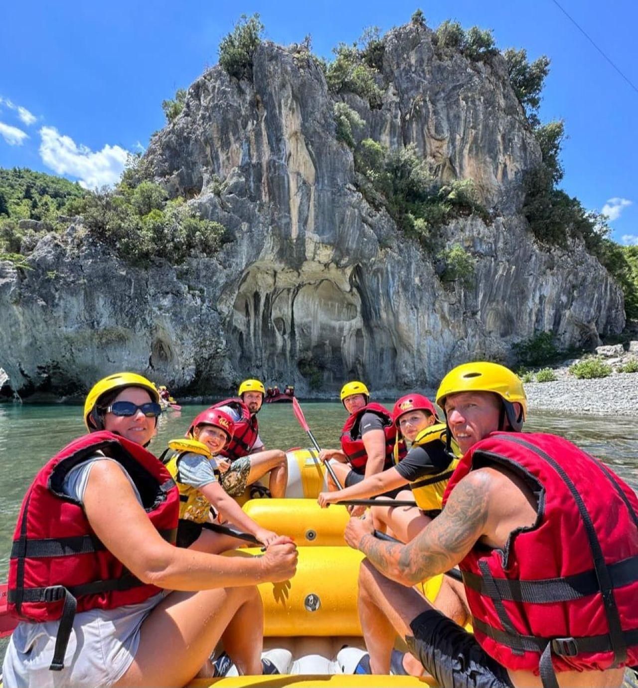 Përmet: Familien-Rafting auf dem Fluss Vjosa mit Fotos