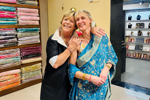 Delhi: Guided Shopping Tour Experience with Female Expert Exclusive Full-Day Shopping Tour with Female Expert Guide