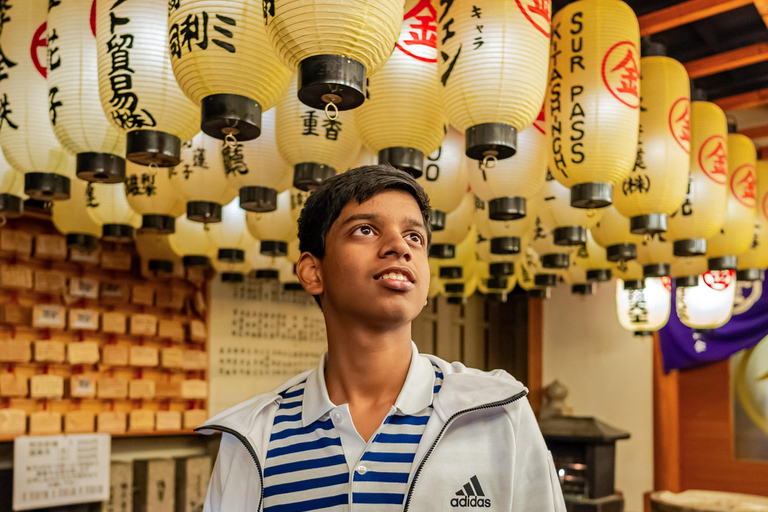 Privat upplevelse med vibrerande fotografering i OsakaLivfull fotoshoot-upplevelse i Osaka