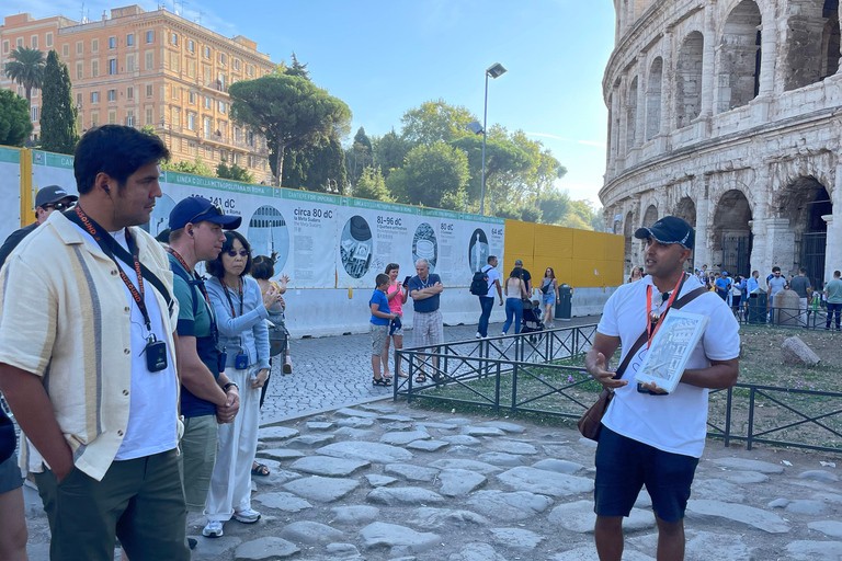 Rome: Colosseum Early Morning Tour with Roman Forum Access