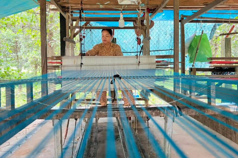 Phnom Penh: Custom Killing Fields & Highlights by Tuk-Tuk Option 1: S-21 Prison & Killing Fields