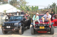 Nouvelle Jeep moderne - Boucle Ha Giang 3 jours - Salle privée - Housity