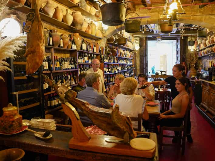 Barcelona: El Born/Gothic Quarter Wine and Tapas Bar Tour | GetYourGuide