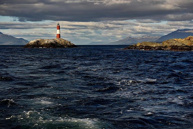 Beagle Channel on yacht with minitrekking