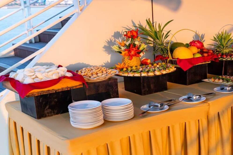 5-Star Ha Long Day Cruise with Jacuzzi, Lunch & Free Drink Day Cruise With Meal