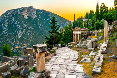 Delphi:Oracle & Ancient Wonders Private Day Tour from Athens