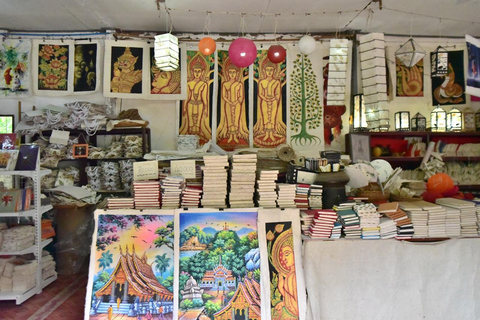 琅勃拉邦：文化村全日游（含午餐）琅勃拉邦：全日文化村之旅（含午餐）