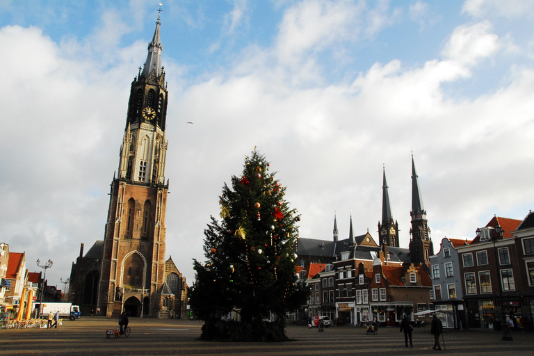 Delft: Christmas Walk with Oliebollen and Glühwein