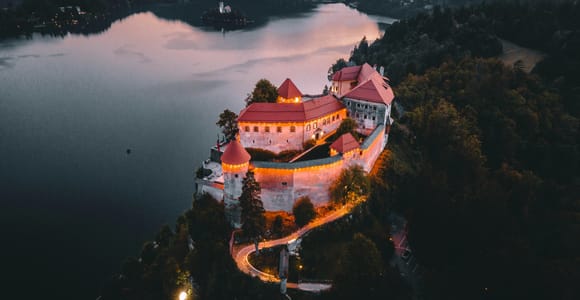 Von Zagreb: Private Tour nach Ljubljana, zum Bleder See und zur Burg