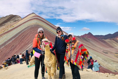 Cusco: Rainbow Mountain Horseback Riding Tour + lunchWycieczka konna Rainbow Mountain + lunch