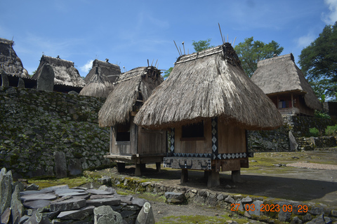 Labuan Bajo: Flores Island & Komodo National Park Tour