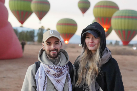 Agadir: Sunrise Flight with Breakfast and 4x4 Transport Agadir: Sunrise Balloon Ride with Breakfast and 4WD Transport