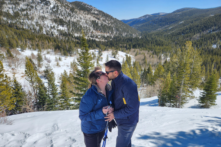 De Denver: Caminhada com raquetes de neve nas Montanhas RochosasCaminhada com raquetes de neve nas Montanhas Rochosas