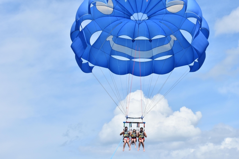 Oahu: Waikiki Parasailen800 voet Waikiki parasailing-ervaring