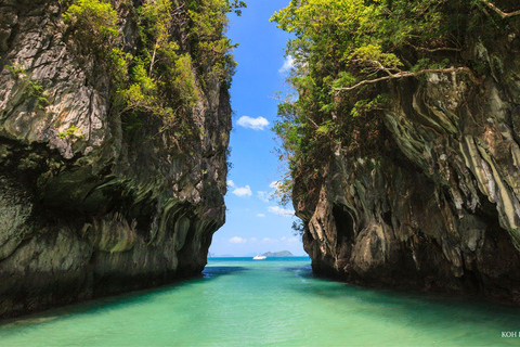 Phuket: Krabi Hong Island, Koh Yao Yai & Lunch by Speedboat Day Trip