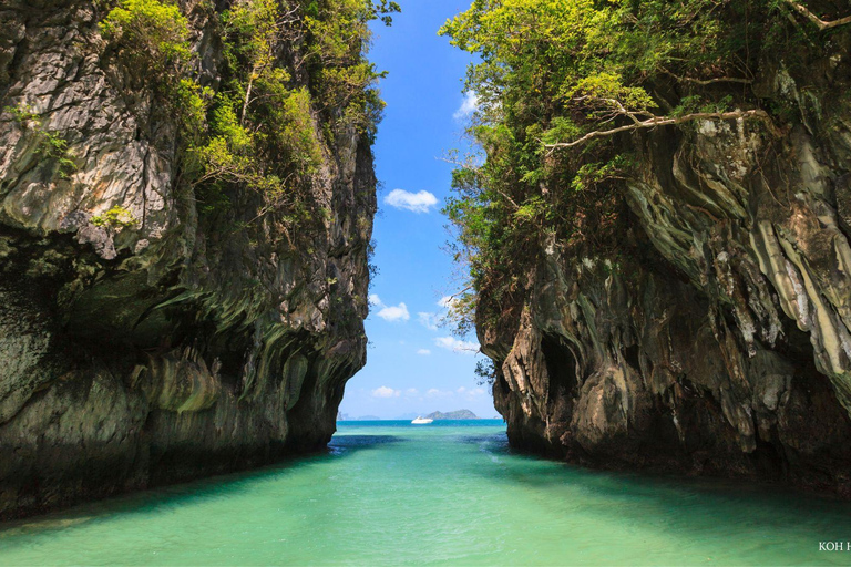 Phuket: Krabi Hong Island, Koh Yao Yai & Lunch by Speedboat Day Trip