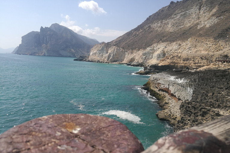 Excursão de 1 dia: Jóias escondidas a oeste de Salalah e praias rochosas