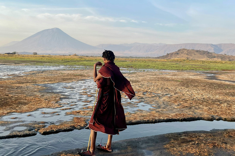 Arusha: Safari di 6 giorni nel Serengeti con visita al villaggio MasaiArusha: safari di 6 giorni nel Serengeti con visita al villaggio Masai