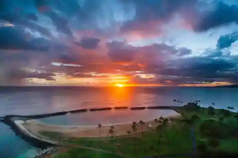 Oahu: Waikiki Sunset Doors On or Doors Off Helicopter Tour