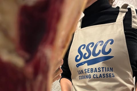 San Sebastián: Market Tour, Cooking Class, & Meal