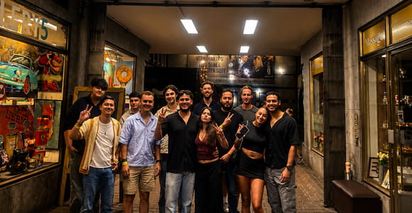 Munich: Top Pub Crawl with Shots and Free Nightclub Entry